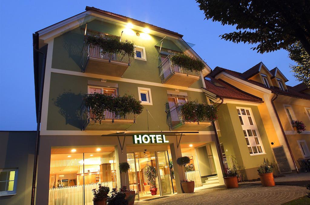 Hotel Am Marktplatz - Landgasthof Wratschko - Gamlitz Eksteriør billede
